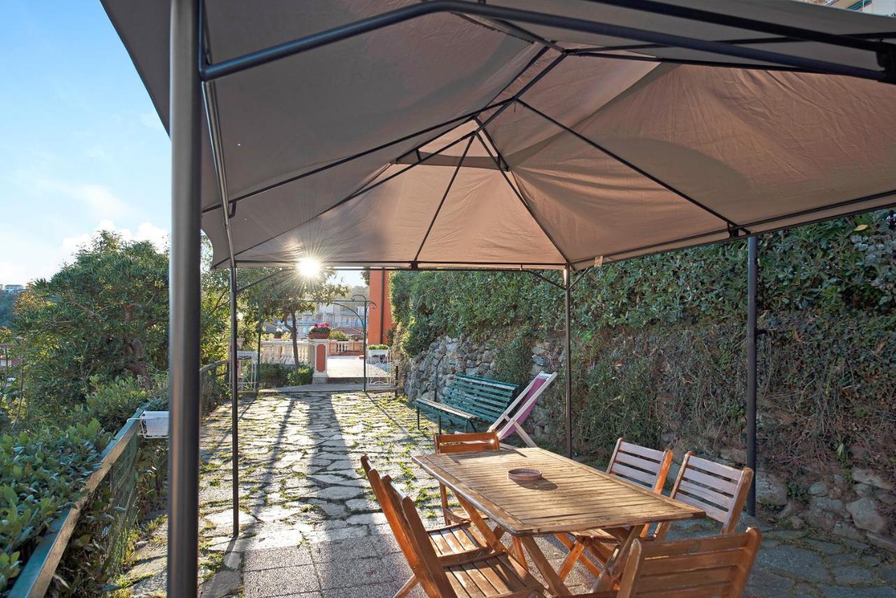 Trilocale In Villa Vista Mare Apt 3 Varazze Eksteriør bilde